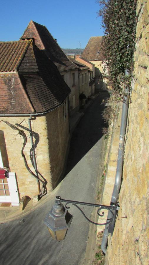 Aux Portes De L'Abbaye Saint-Cyprien  Eksteriør bilde